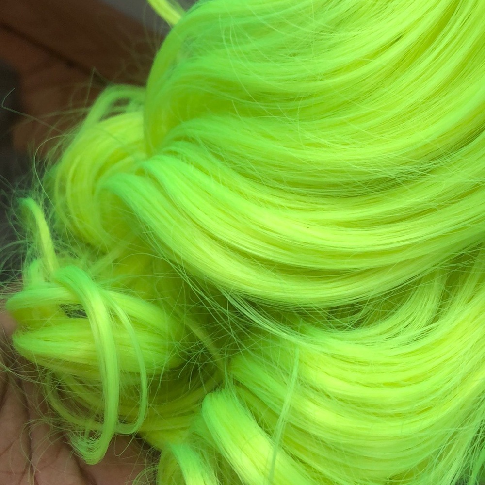 💫 KERRI NEON WAVY CURL BOB LACE FRONT WIG *NWT* - Picture 9 of 9